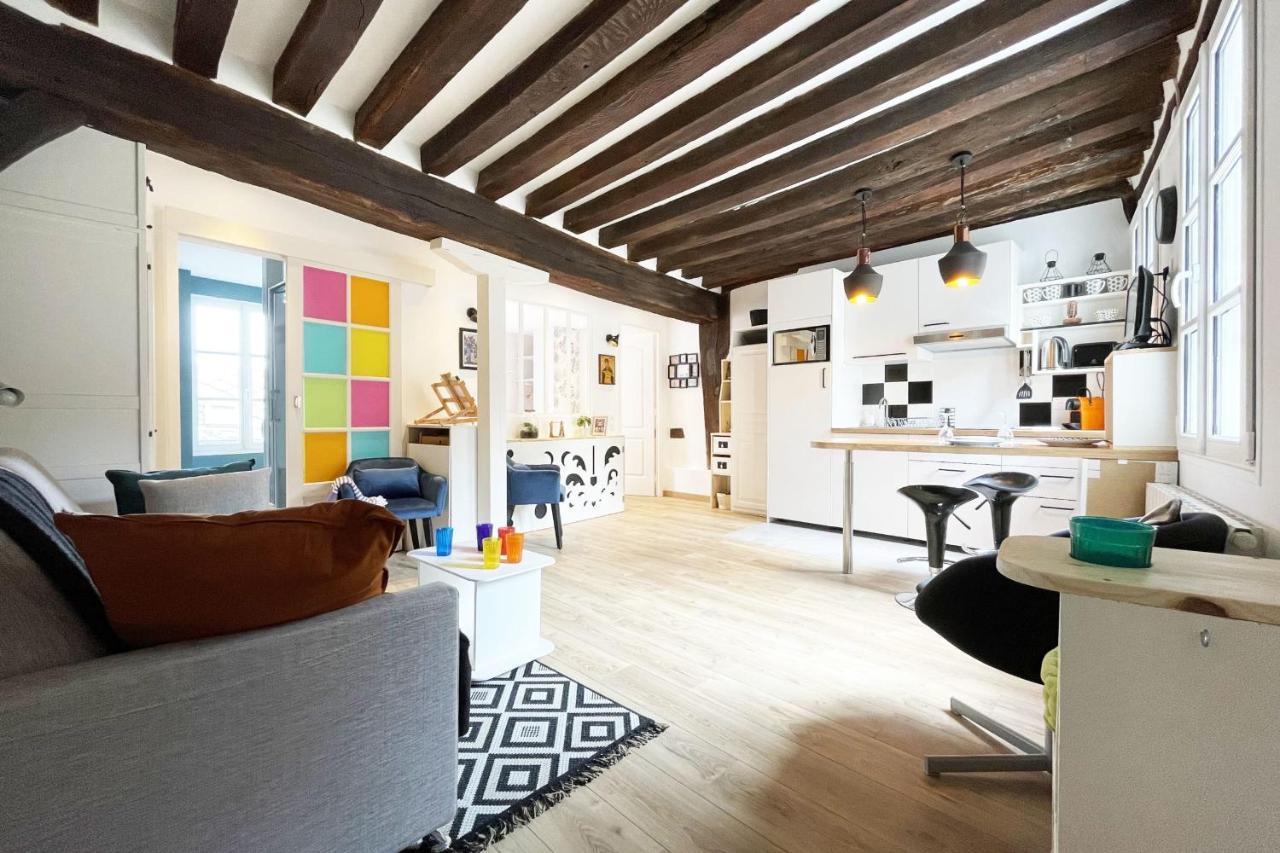 Arts Et Histoires Apartment Chartres Exterior photo